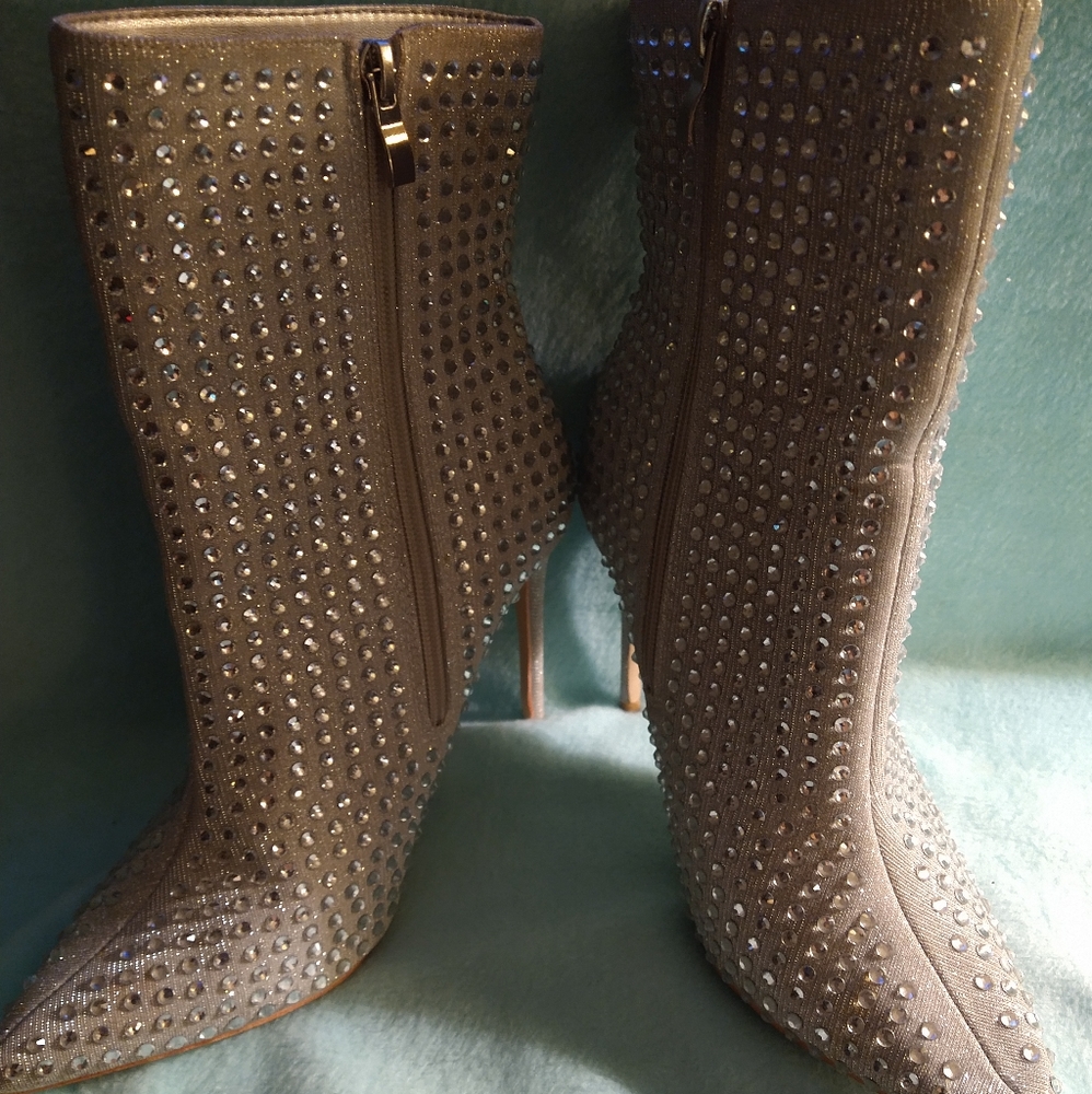 Eloquii silver sequenced ankle boots